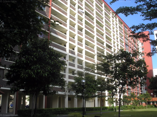 Hougang Avenue 8 thumbnail photo